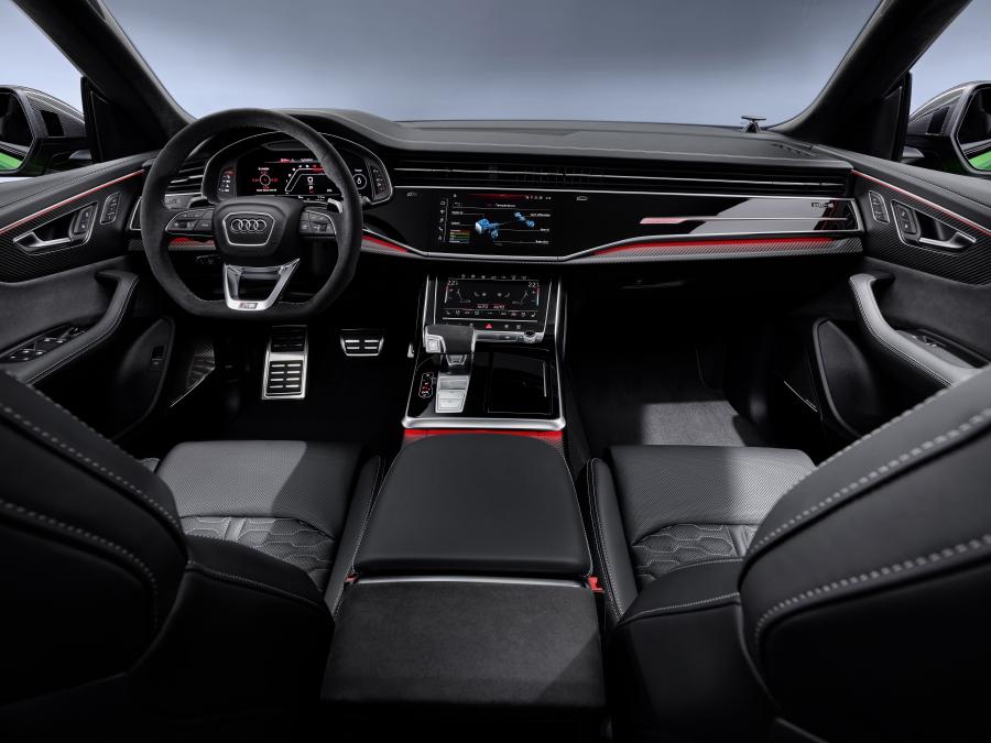 Торпедо Audi RS Q8 2020 года  (WW) (фото 21 из 92)
